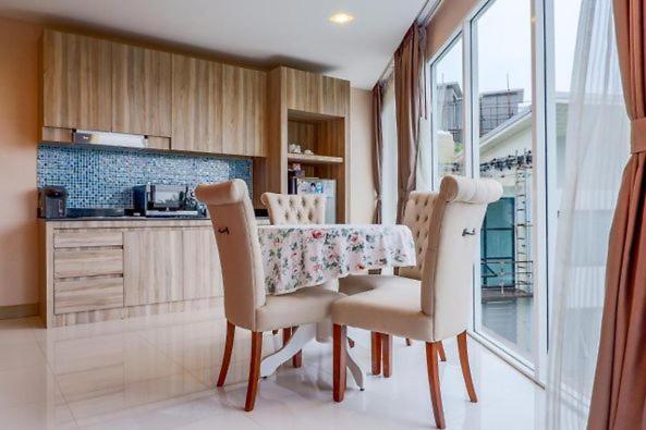 Dipantai Boutique Beach Resort Patong Экстерьер фото