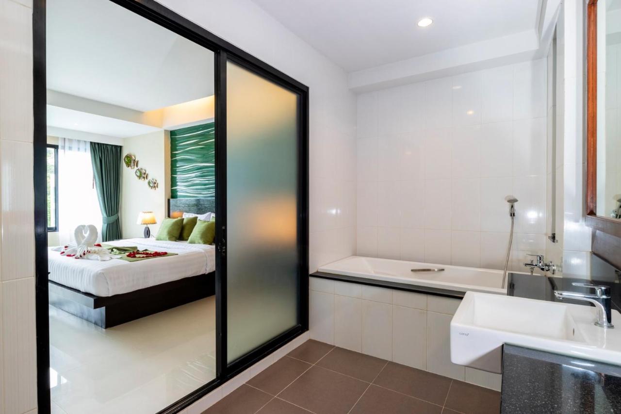 Dipantai Boutique Beach Resort Patong Экстерьер фото