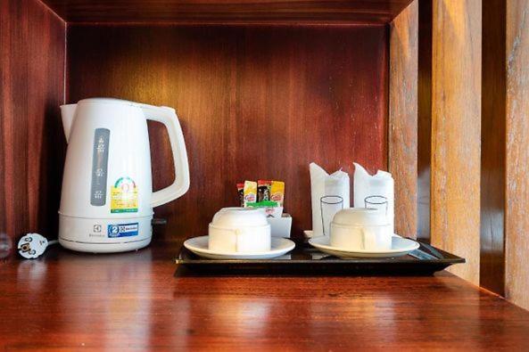Dipantai Boutique Beach Resort Patong Экстерьер фото