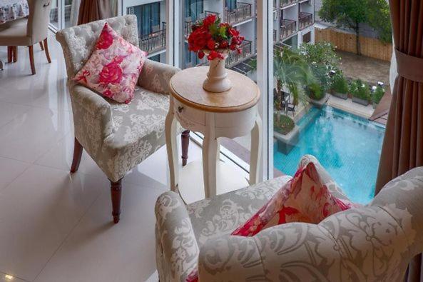 Dipantai Boutique Beach Resort Patong Экстерьер фото