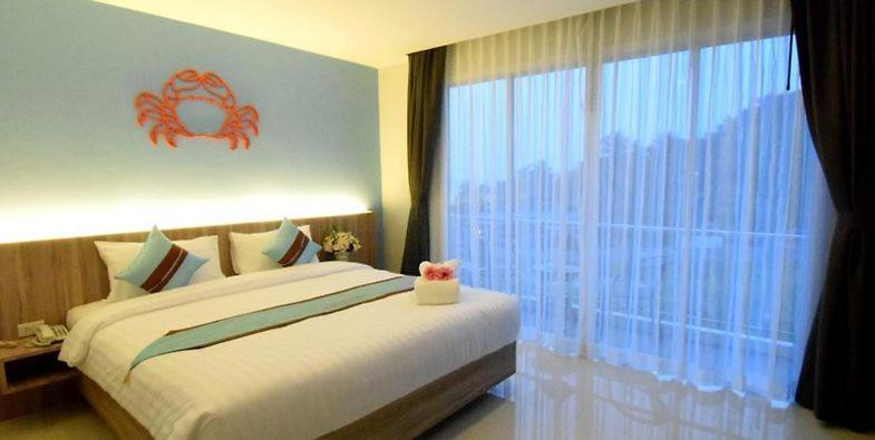 Dipantai Boutique Beach Resort Patong Экстерьер фото