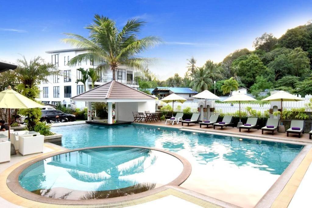 Dipantai Boutique Beach Resort Patong Экстерьер фото